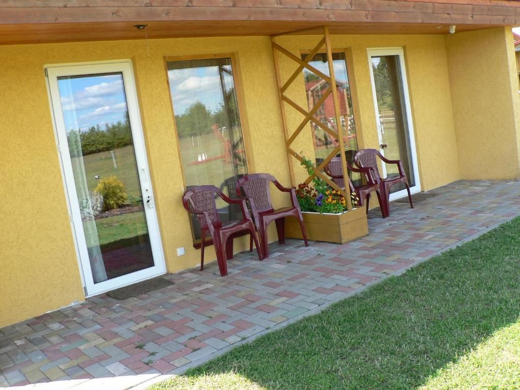 Guest House Podnieki Ventspils Phòng bức ảnh