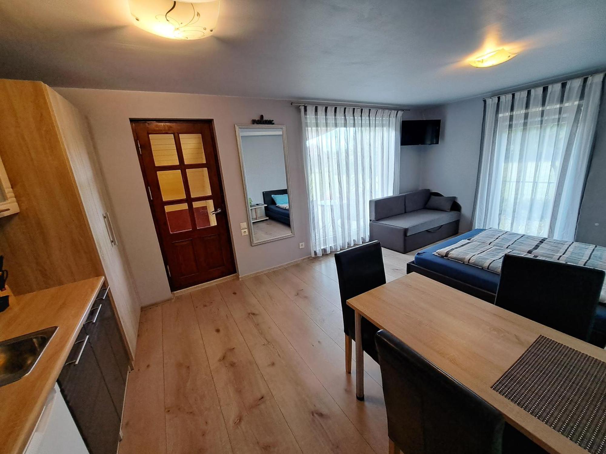 Guest House Podnieki Ventspils Ngoại thất bức ảnh