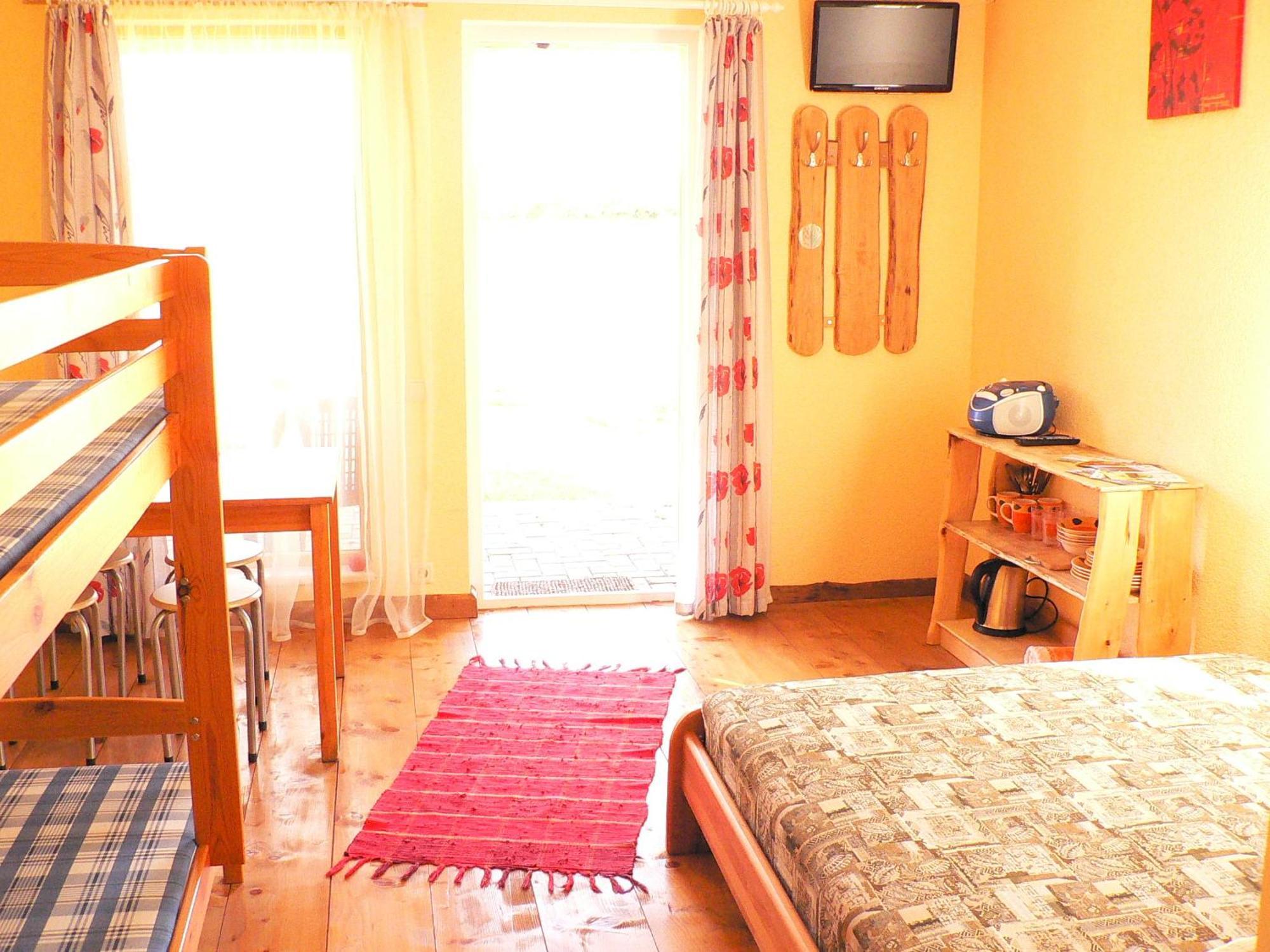 Guest House Podnieki Ventspils Ngoại thất bức ảnh