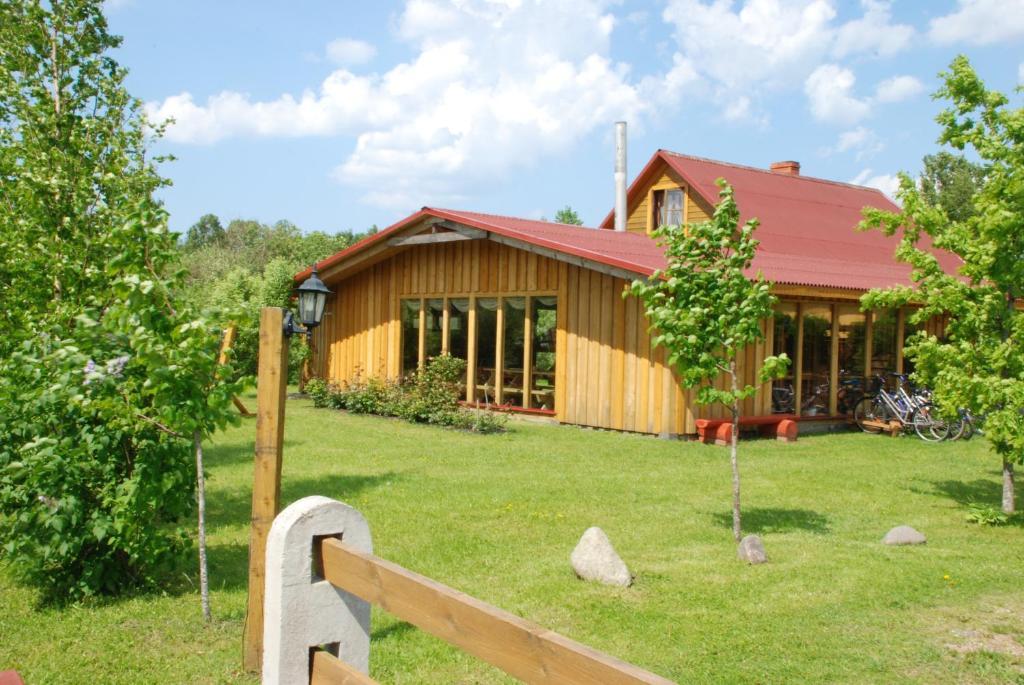 Guest House Podnieki Ventspils Ngoại thất bức ảnh